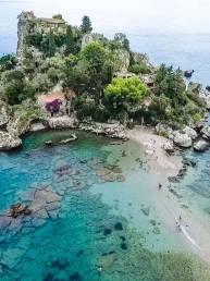 Isola Bella dall'alto a Taormina