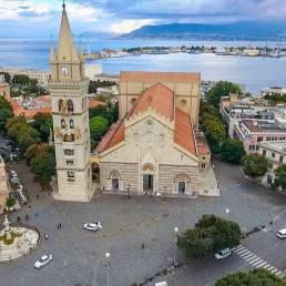 Vista del Duomo e del Porto di Messina dall'alto